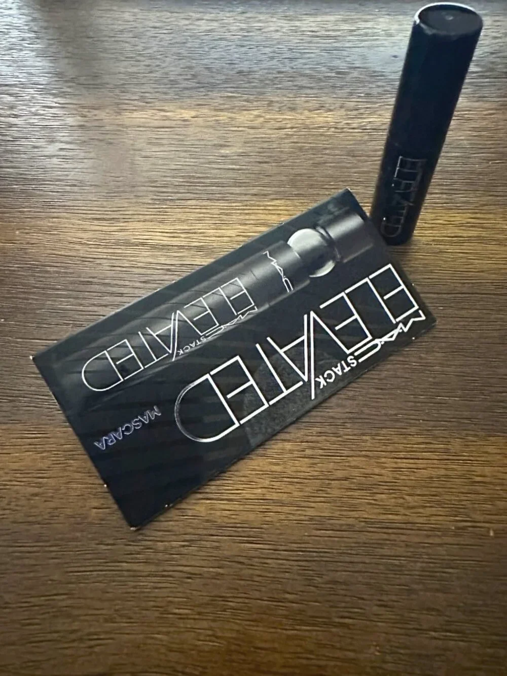 MAC Macstack Elevated Mascara Stack Black Mini Travel 3ml 0.1 oz Argan Oil